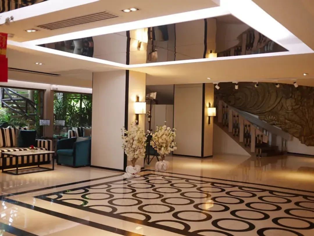 Lobby sitting area