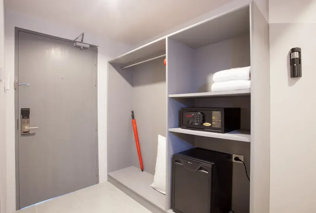 Room amenity