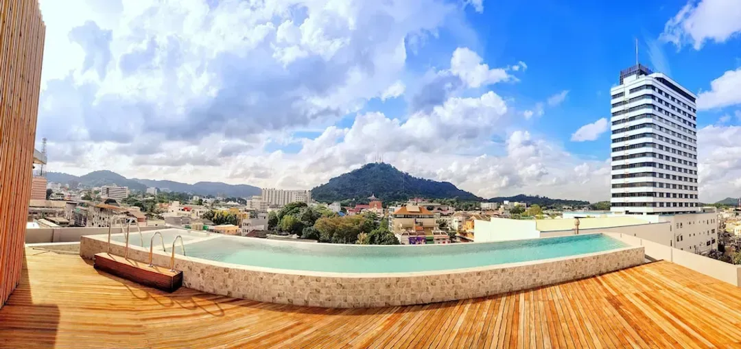 Rooftop pool