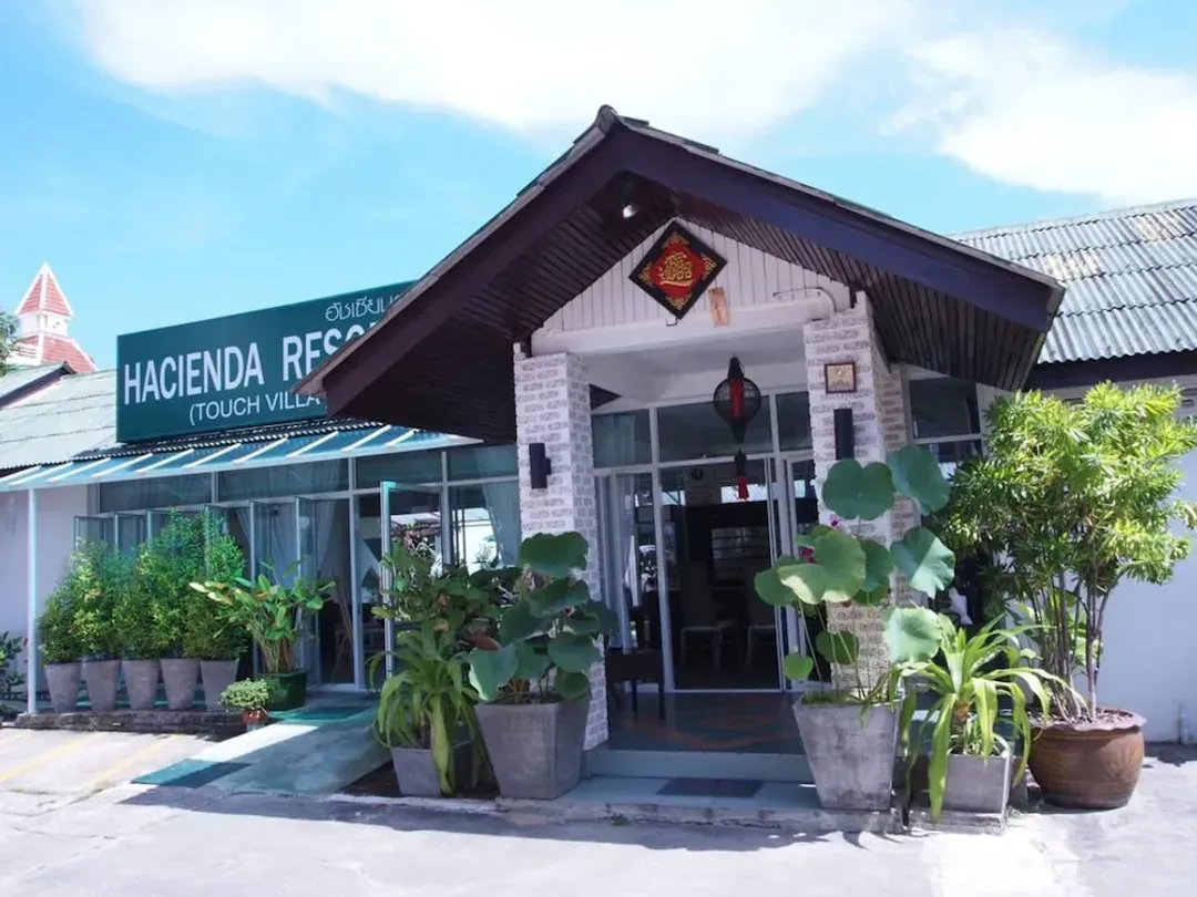 普吉府-Hacienda Phuket = 布吉 Hacienda 度假村