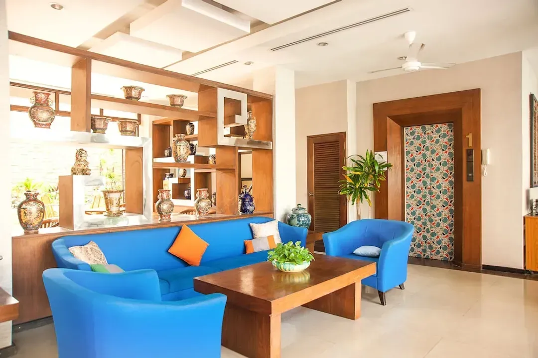 Lobby sitting area