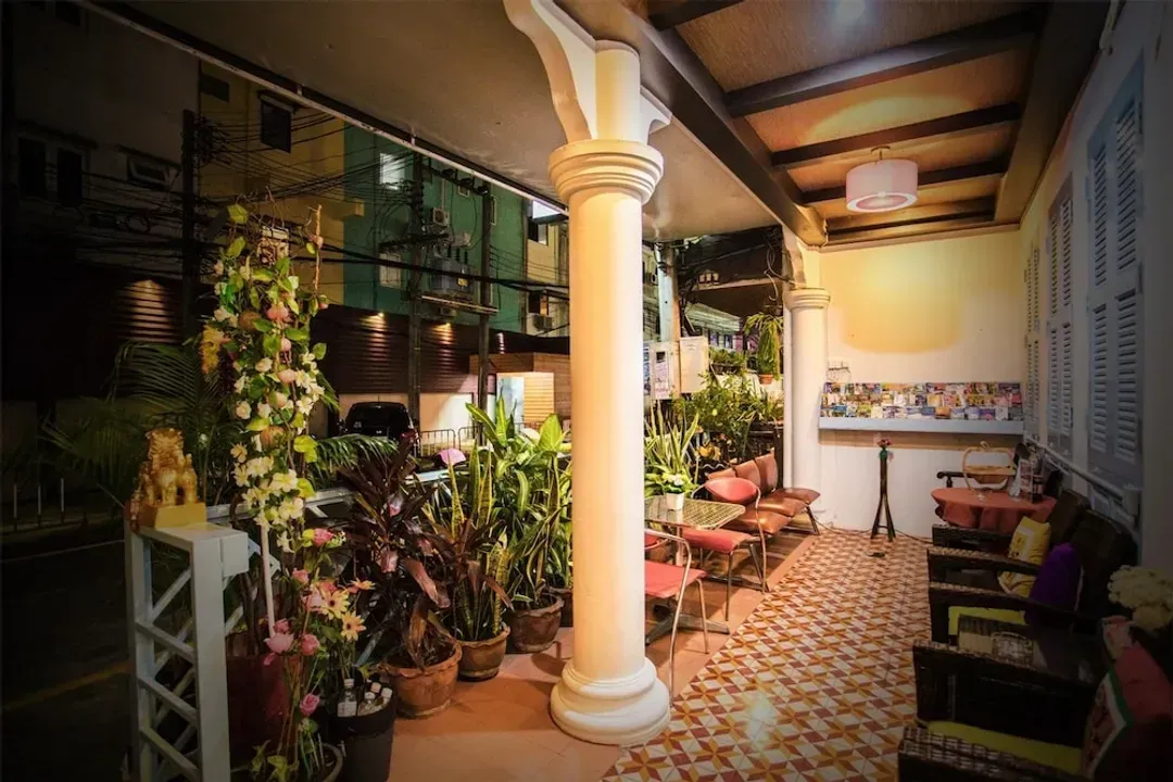 Lobby sitting area