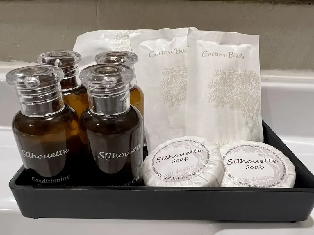 Bathroom amenities