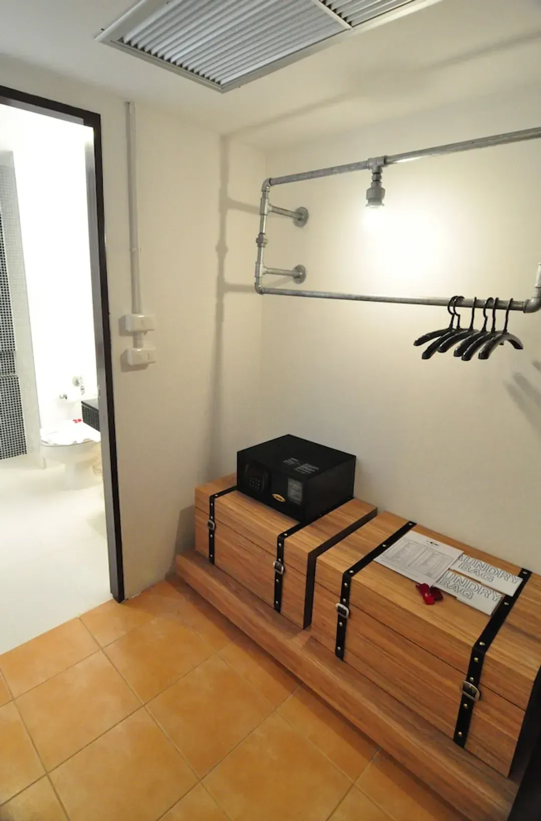 Room amenity
