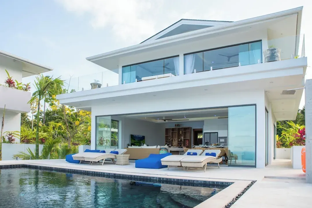 Infinity pool