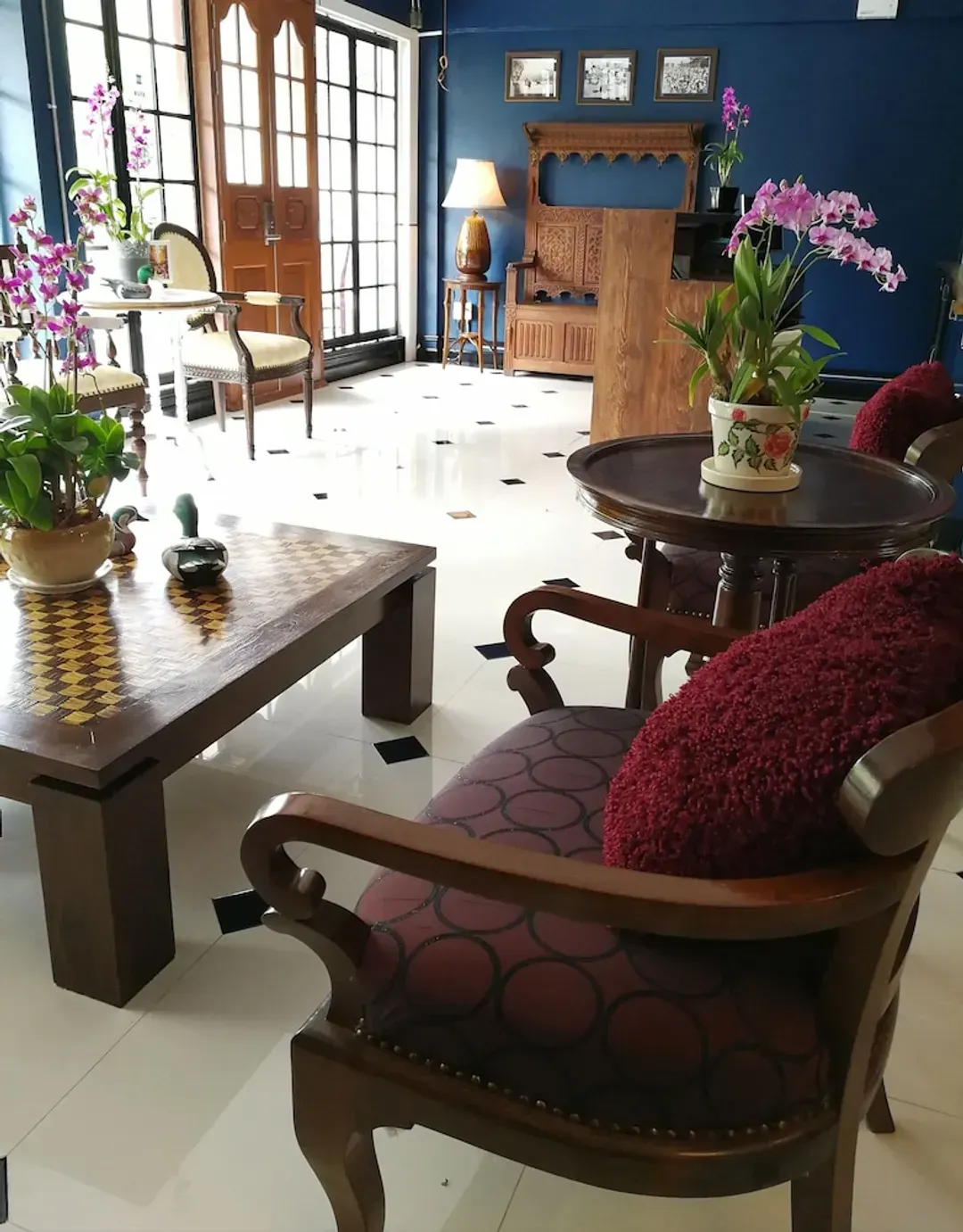 Lobby sitting area