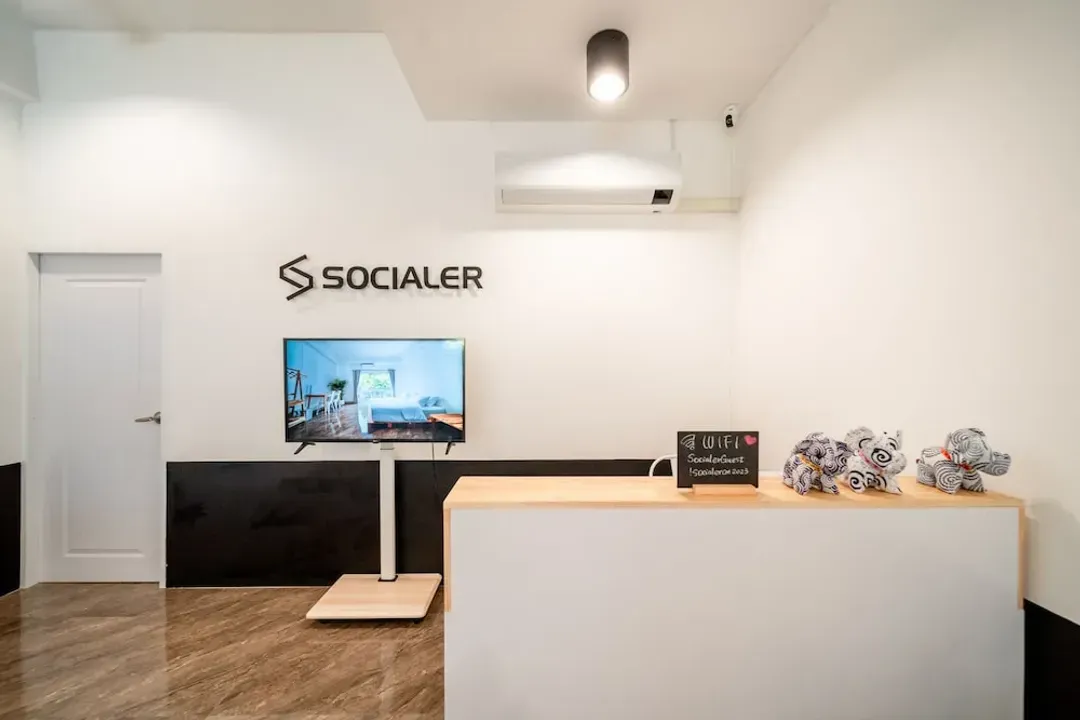 Concierge desk