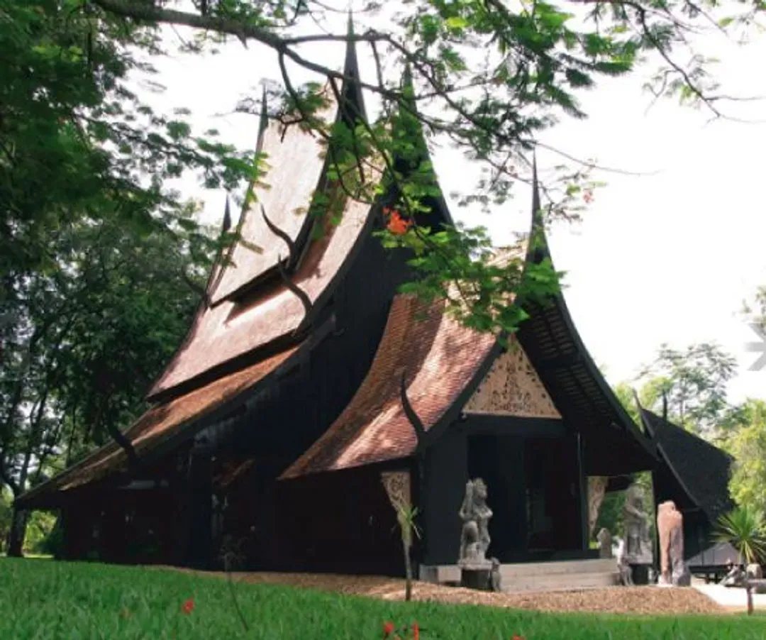 泰國清邁旅遊｜南奔祕境.金三角遊船.茵他儂山.黑藍白廟.夜間動物園.無購物6日-9
