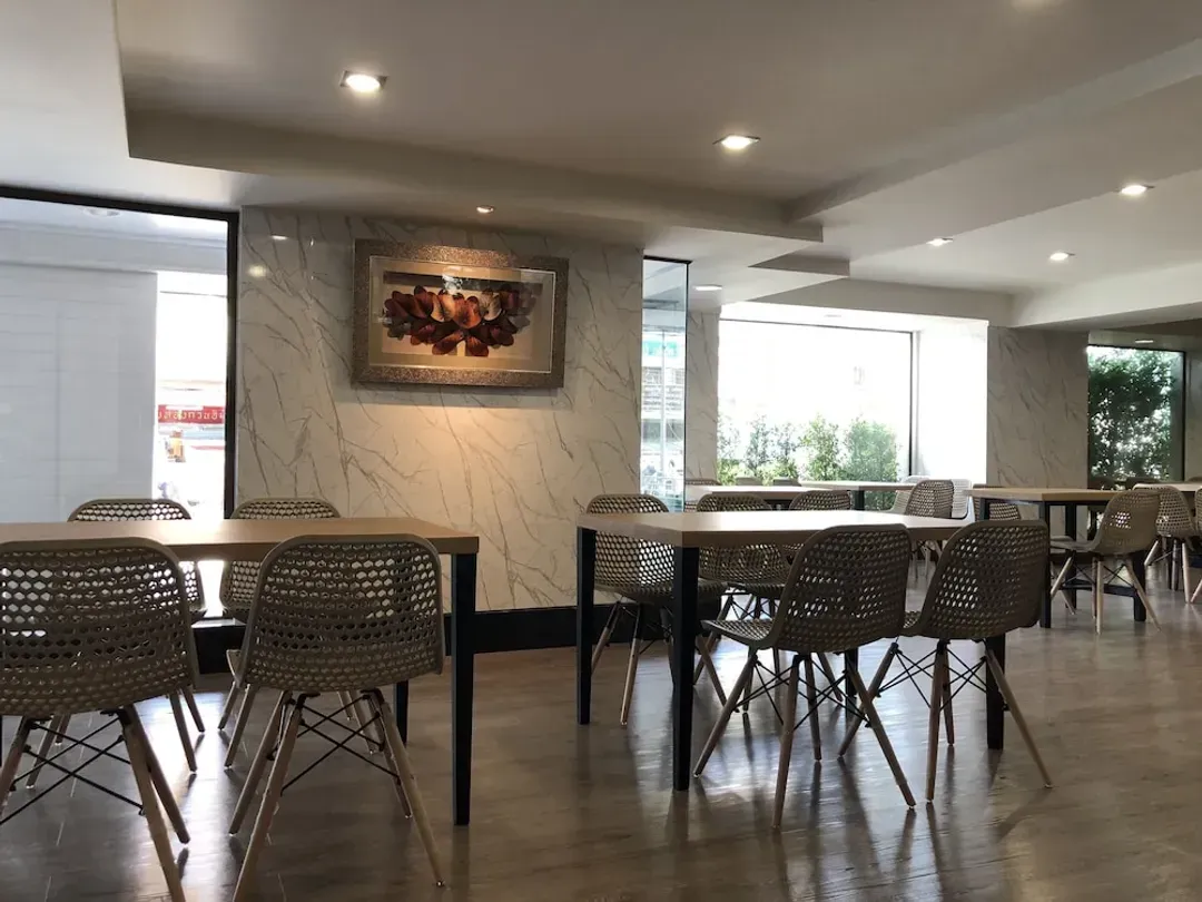 Breakfast area