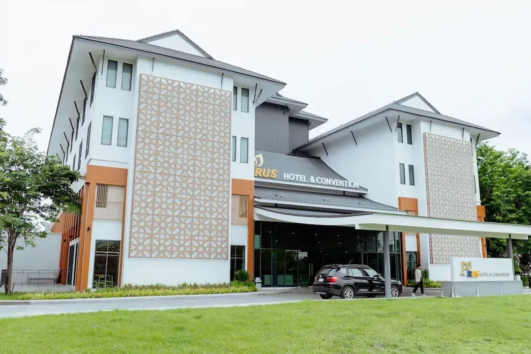 大城府-RUS Hotel&Convention