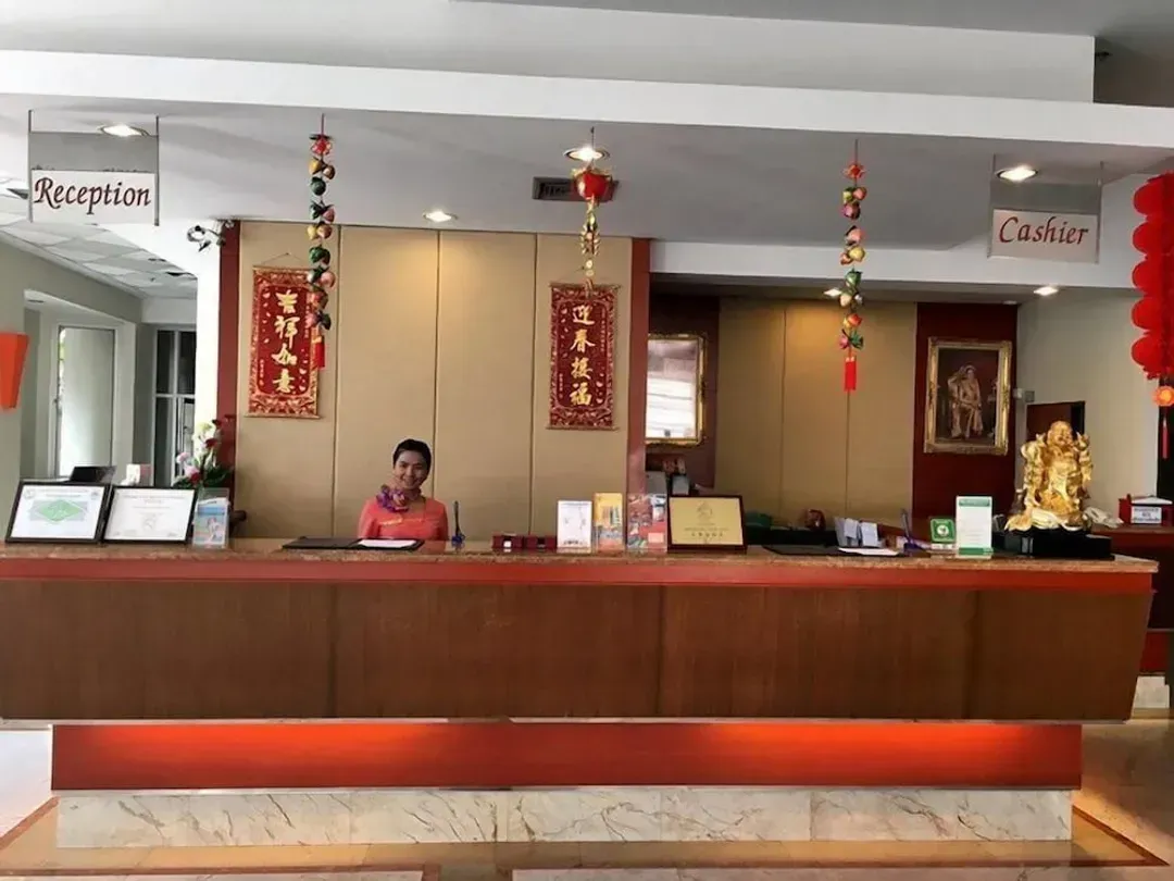 Check-in/check-out kiosk