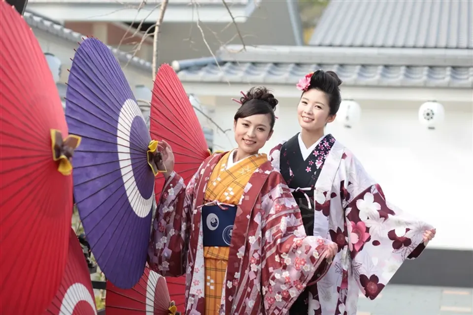 春櫻九州熊本｜春櫻名所．和服體驗．三大蟹吃到飽．星級酒店．湯布院~金鱗湖．旅人列車．別府纜車．溫泉五日【高雄直飛】-1