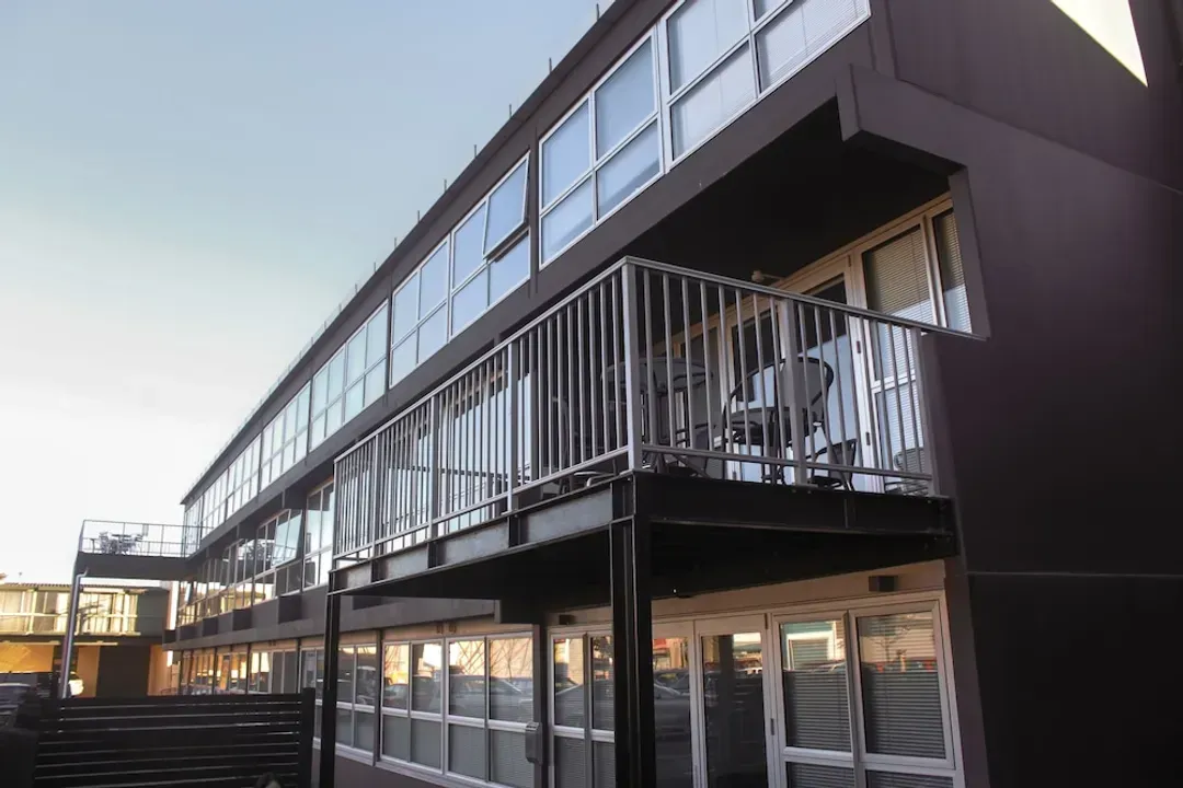 Canterbury District-Southwark Hotel & Apartments