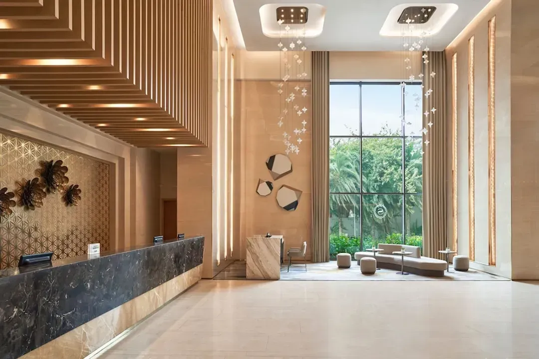 Lobby lounge