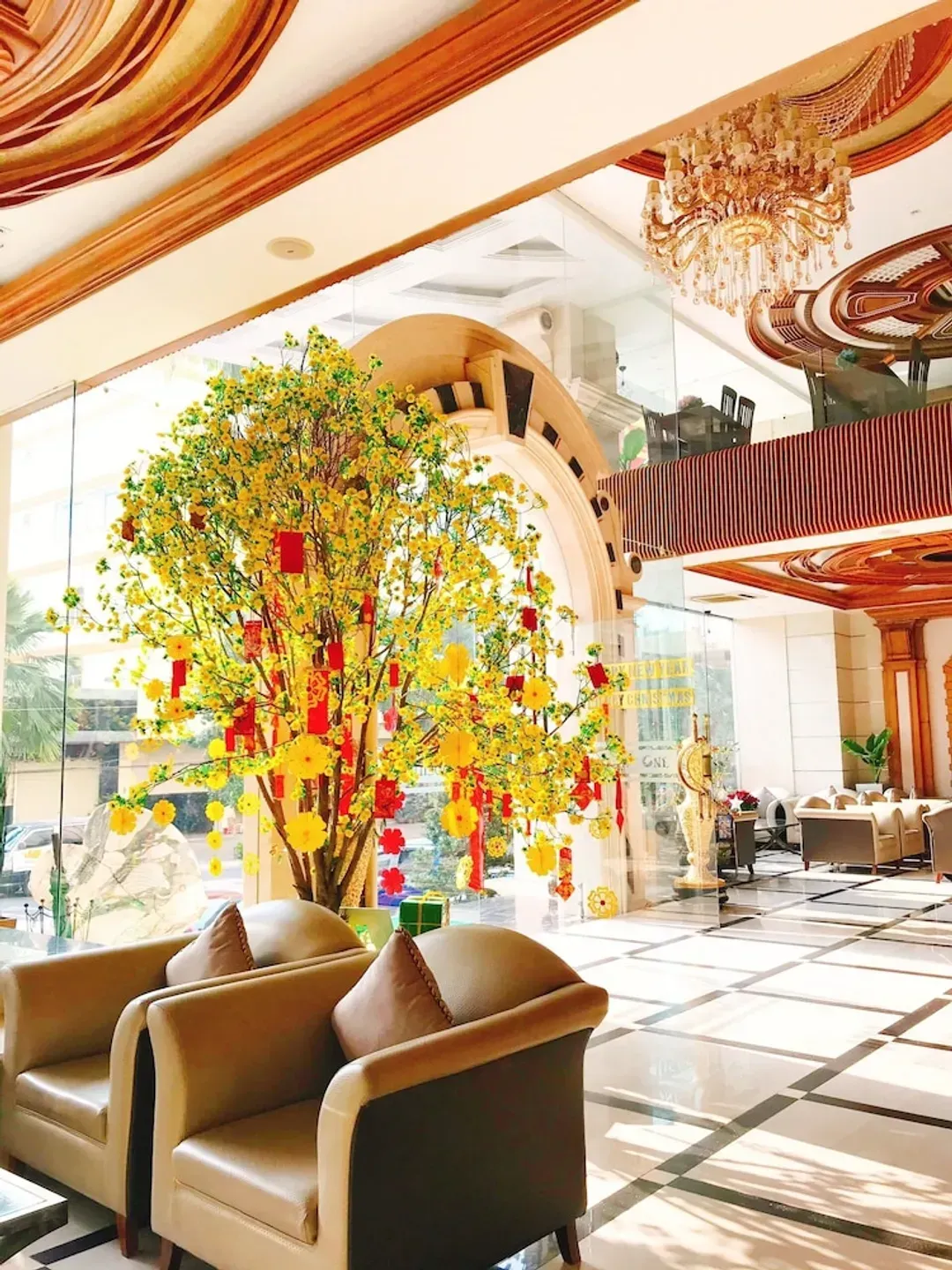 Lobby lounge
