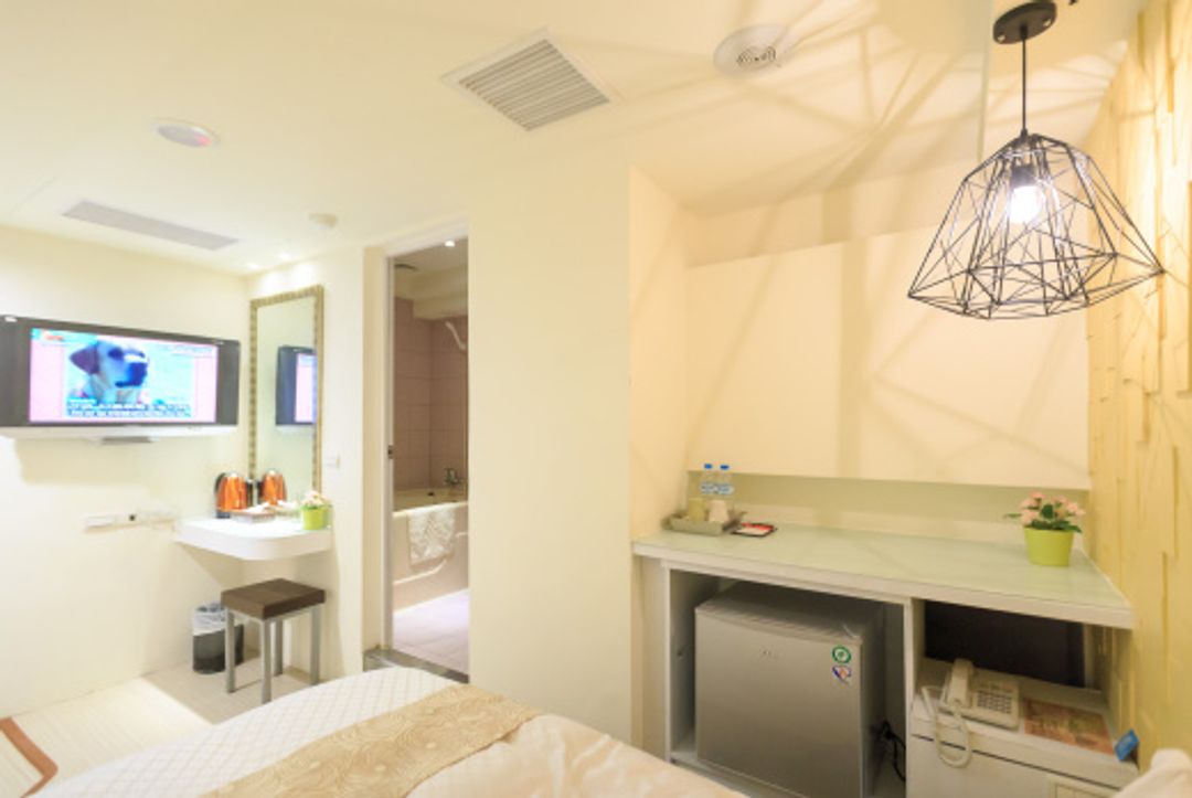 Travel Young Hotel （Qing Ludian Business Hotel）