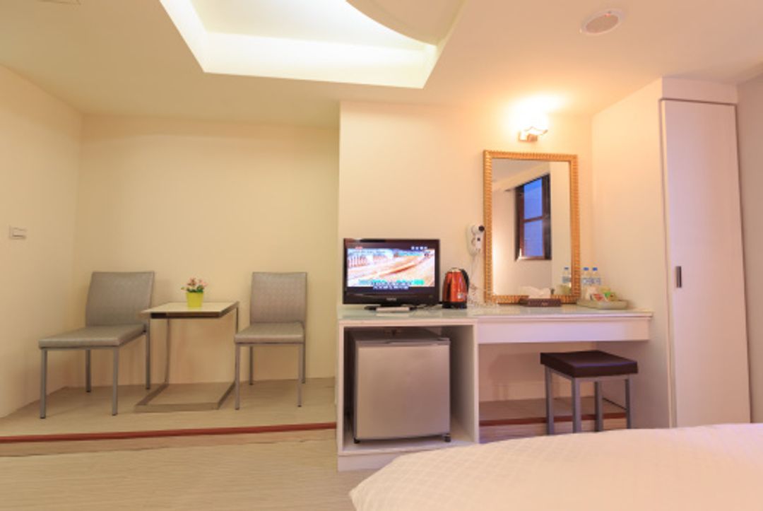 Travel Young Hotel （Qing Ludian Business Hotel）