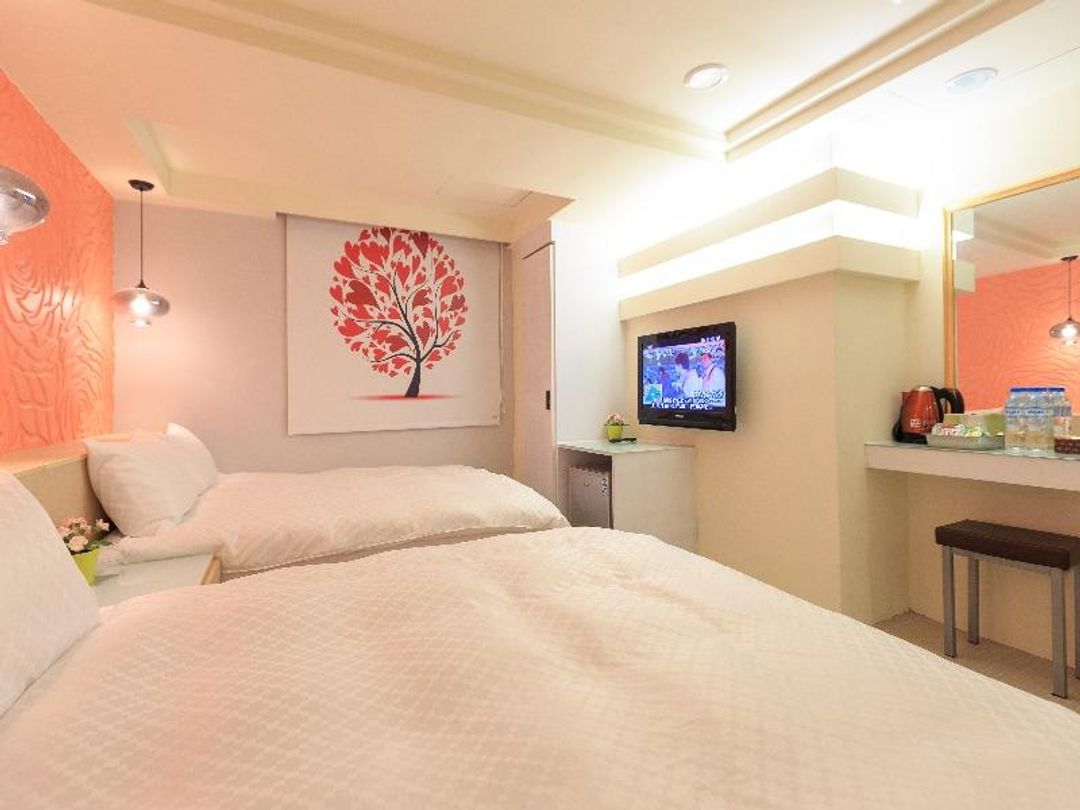 Travel Young Hotel （Qing Ludian Business Hotel）
