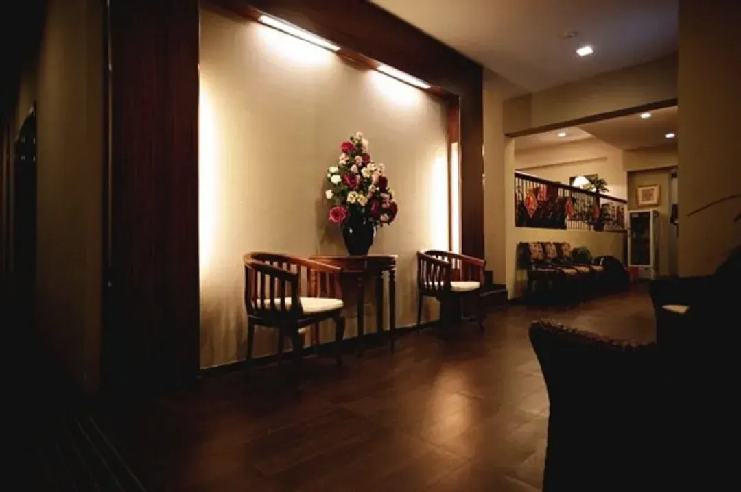 Lobby sitting area