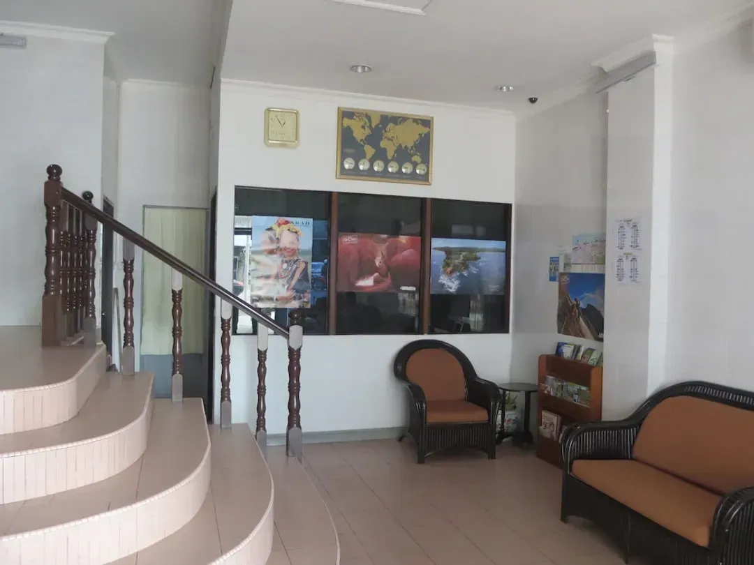 Lobby sitting area