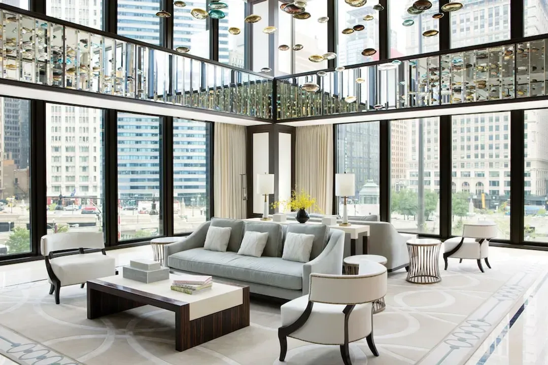 Lobby lounge