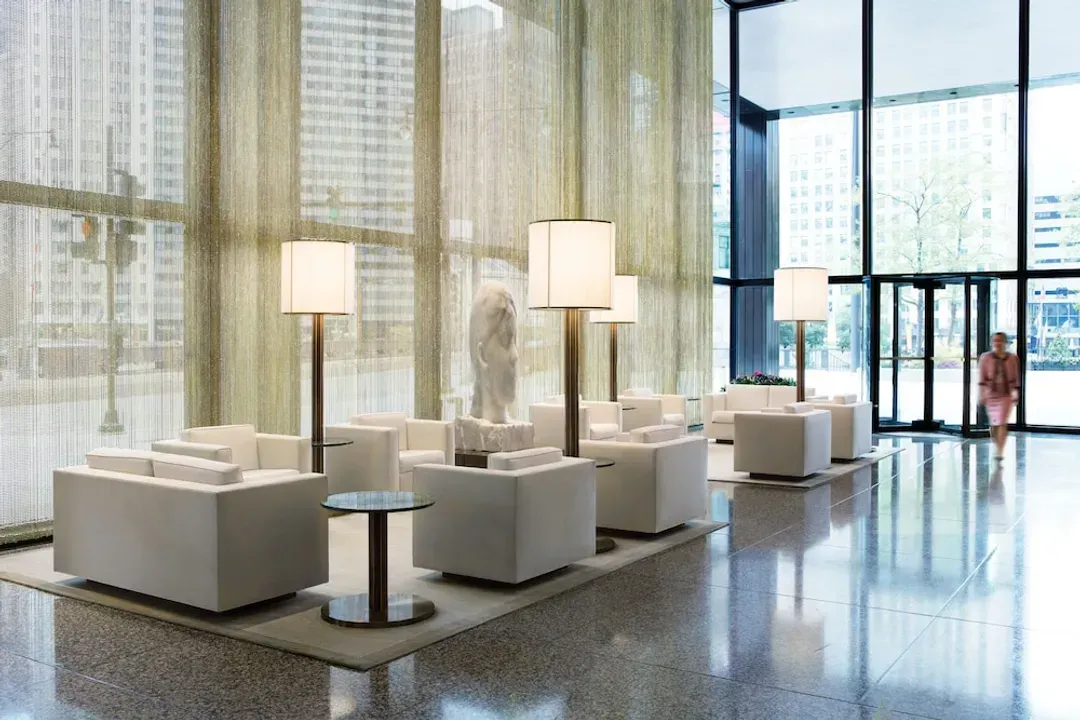 Lobby lounge