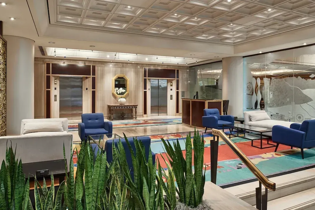 Lobby lounge