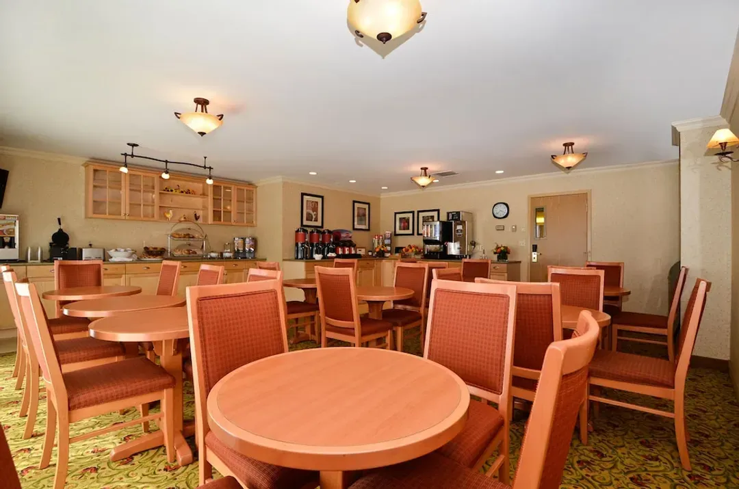 Breakfast area