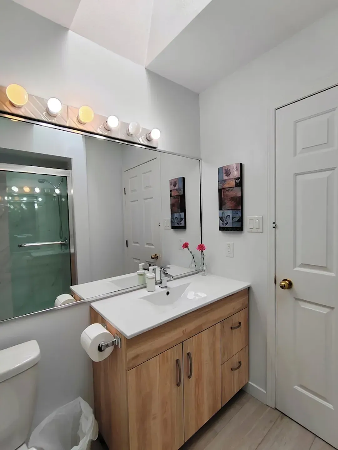 Bathroom shower