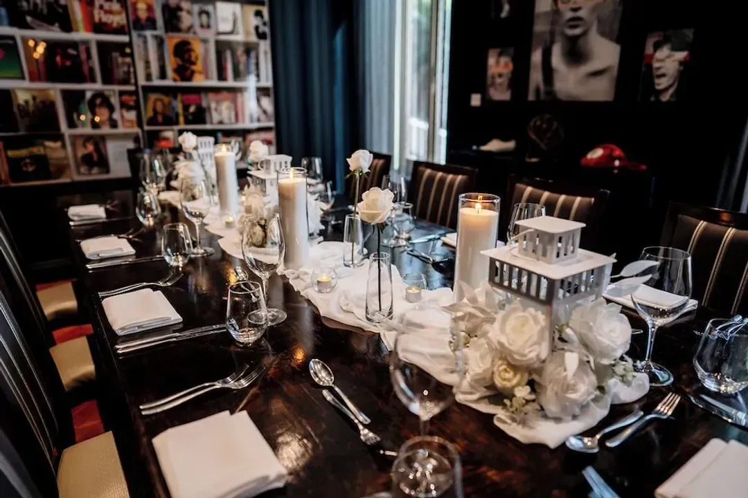 Banquet hall