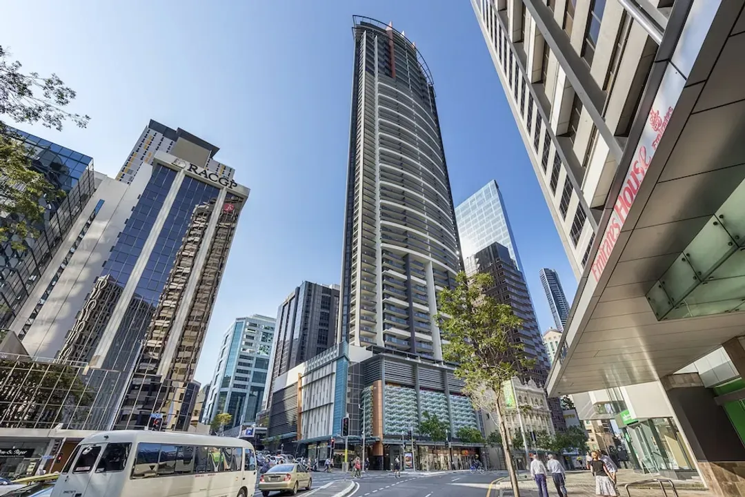 Queensland-Oaks Brisbane Aurora Suites