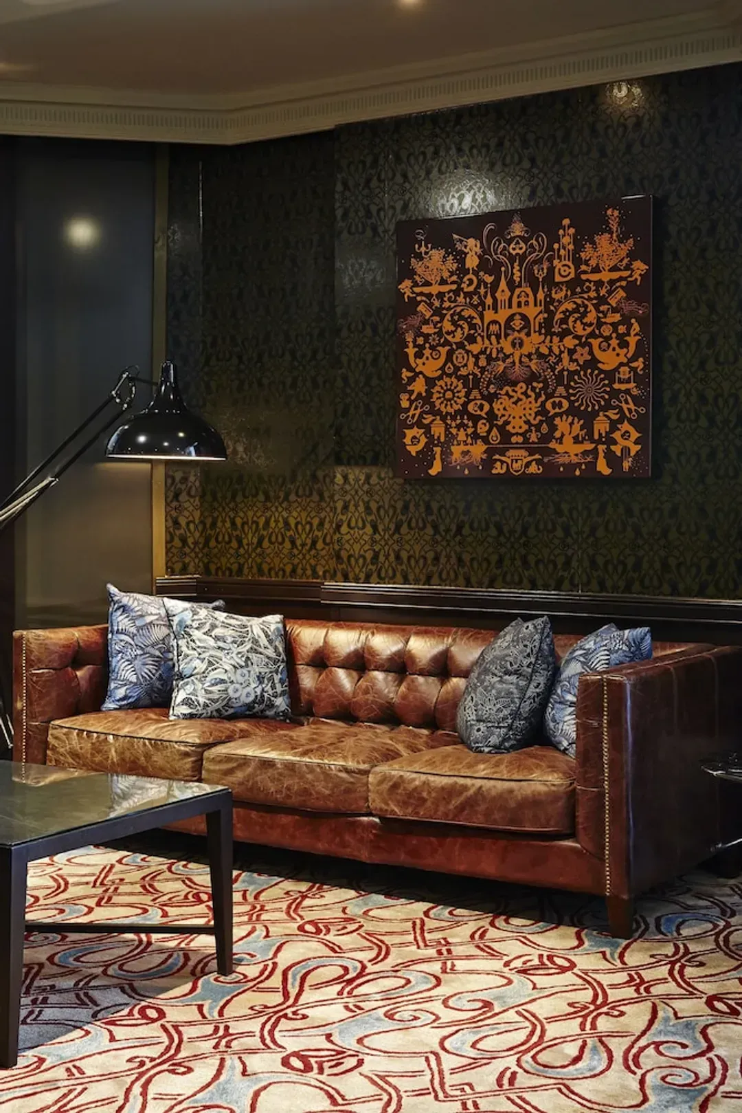 Lobby lounge