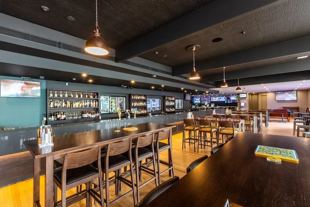 Sports bar