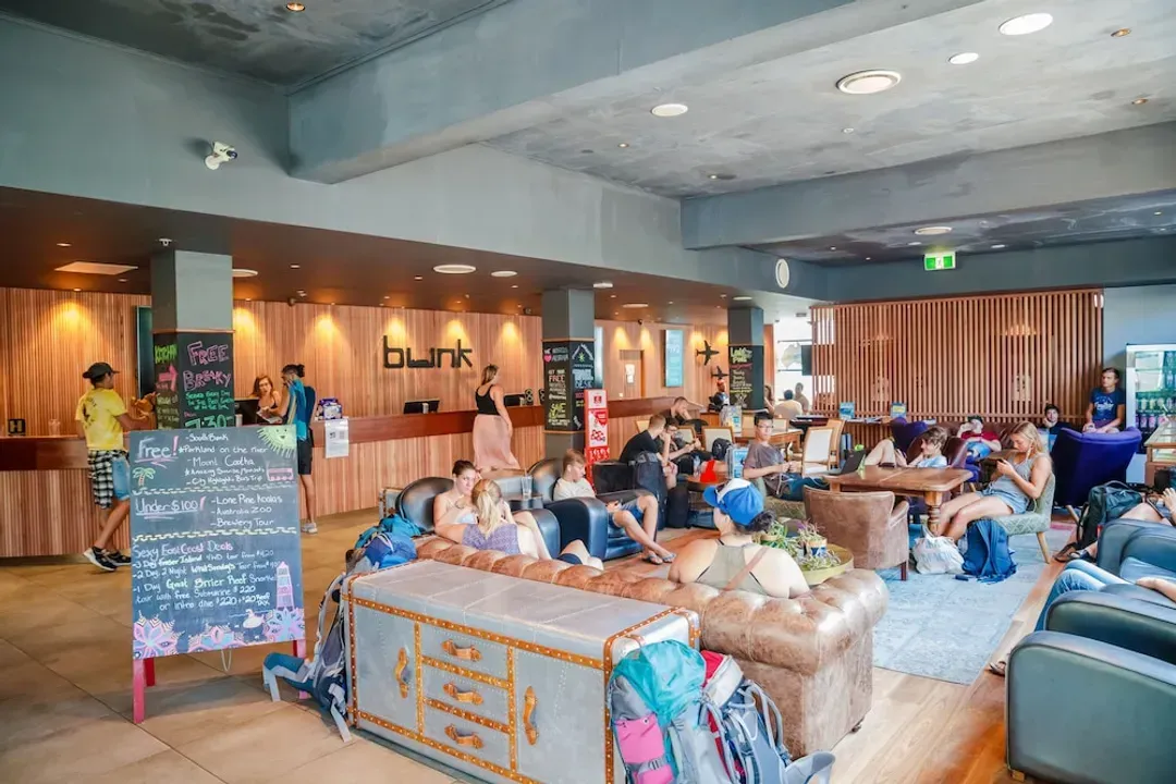 Lobby lounge