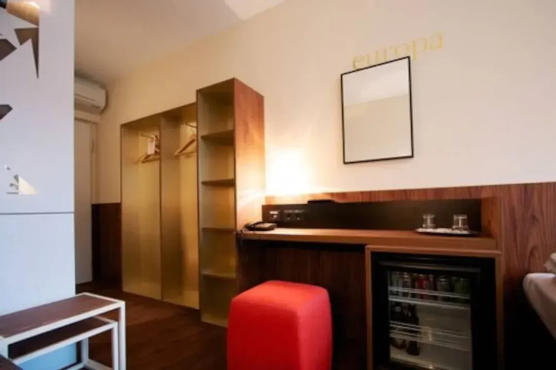 Room amenity