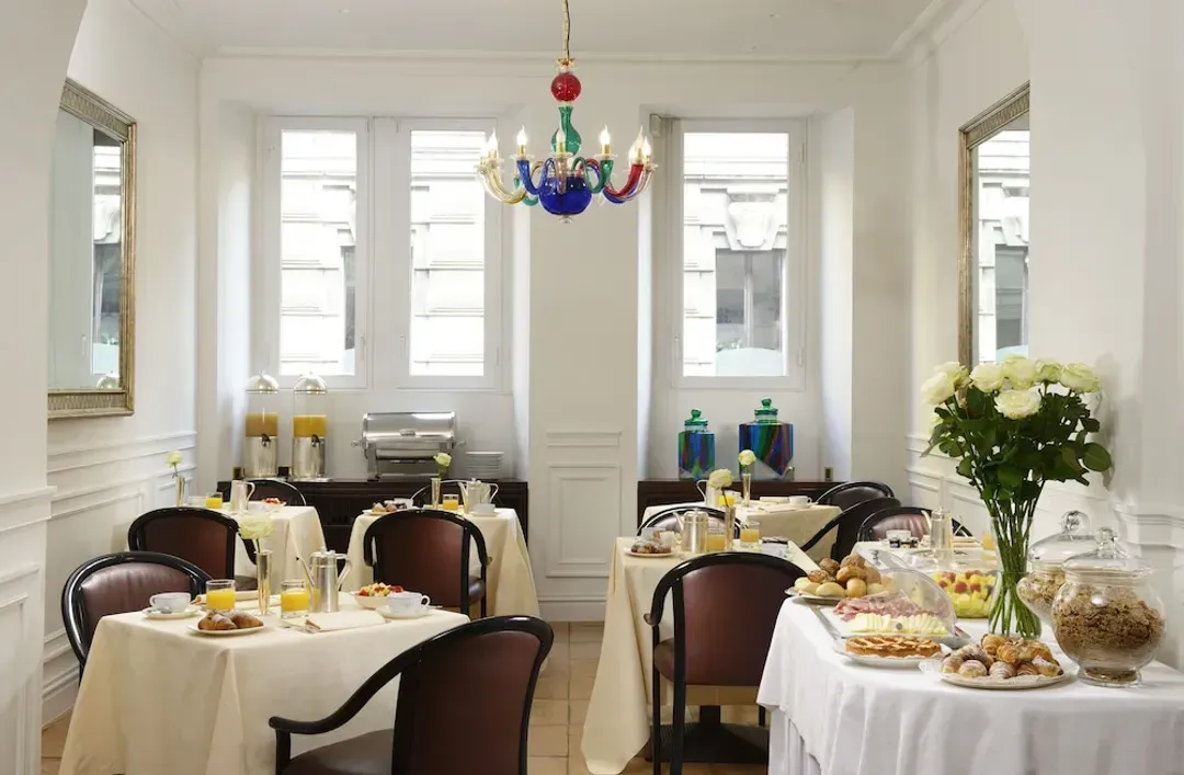 Breakfast area