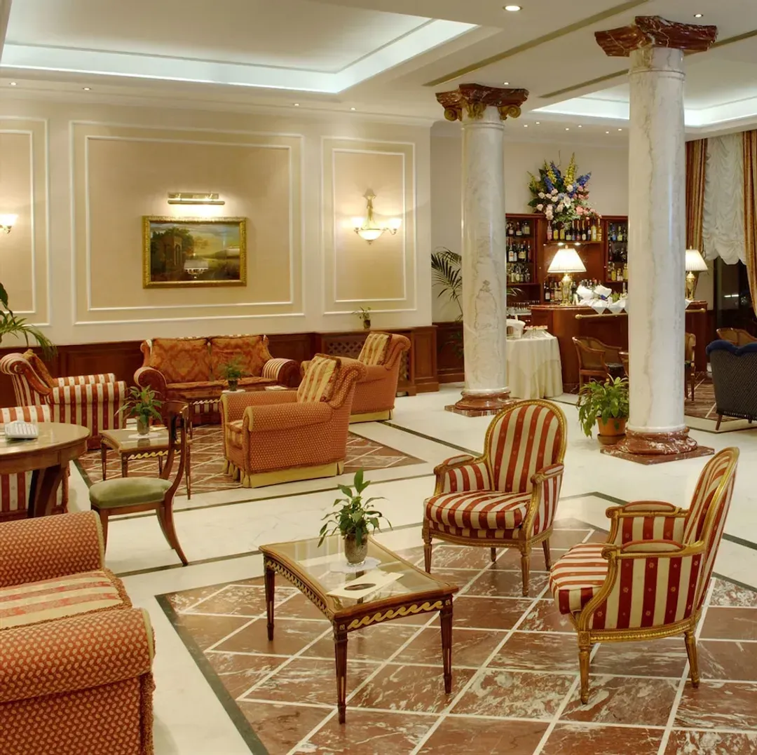 Lombardia-Andreola Central Hotel