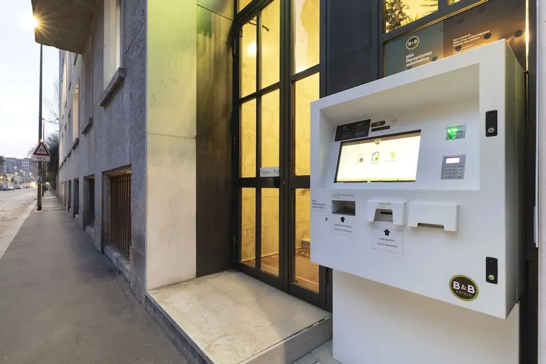 Check-in/check-out kiosk