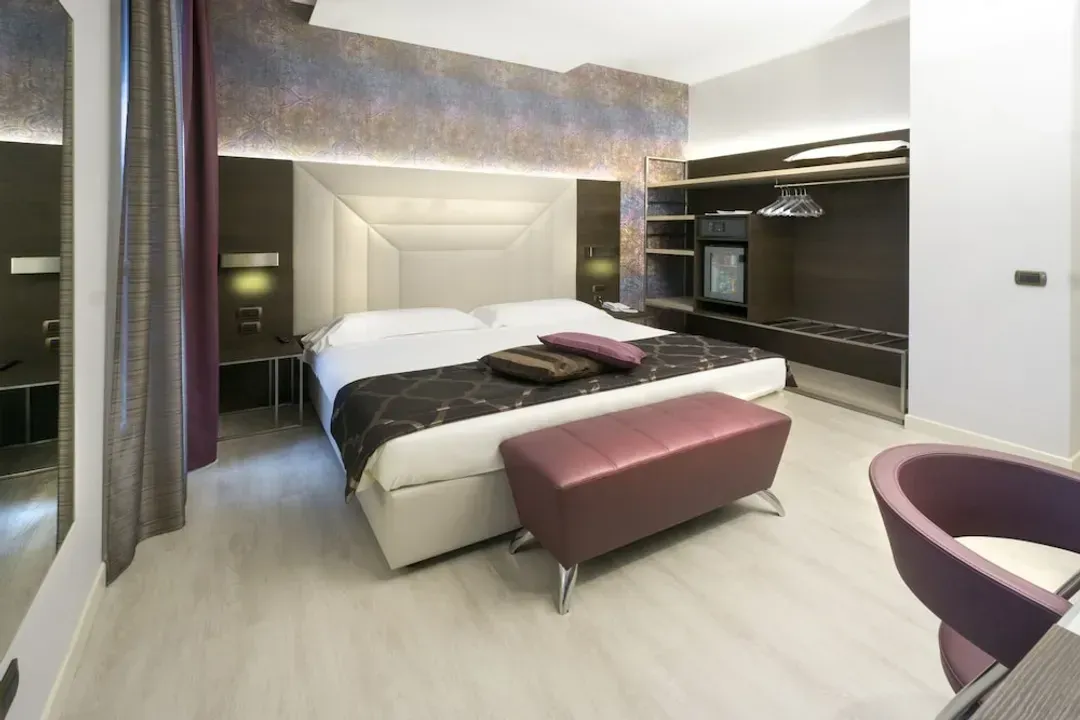 Lombardia-Soperga Hotel