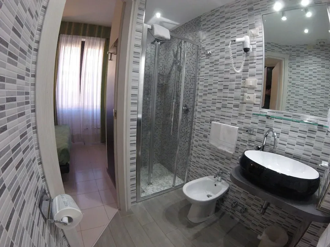 Room amenity