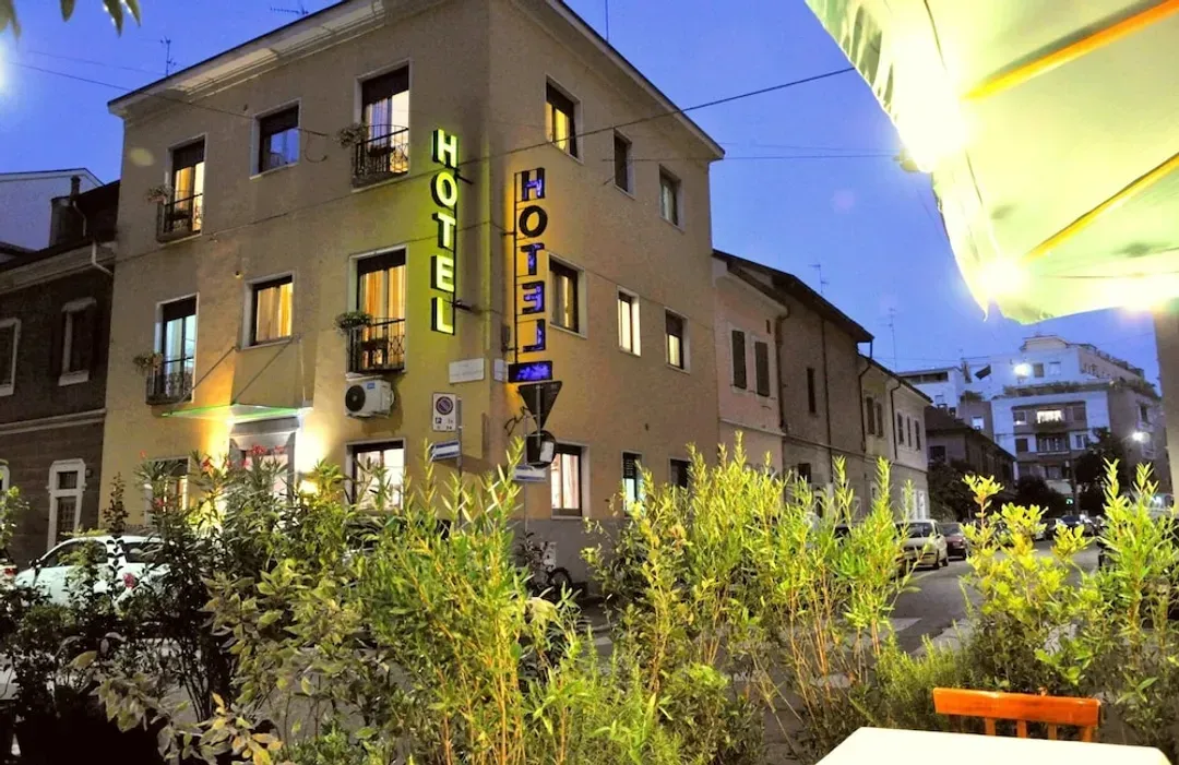 Lombardia-Hotel Dover