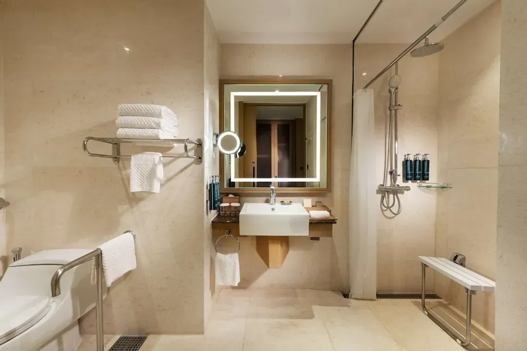 Bathroom shower