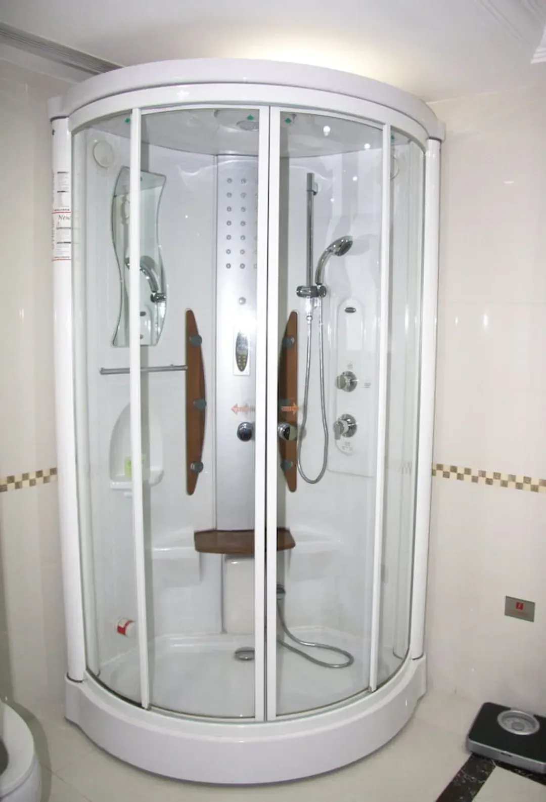 Bathroom shower