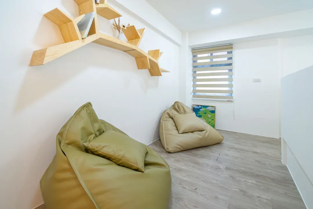 Tsum Chill /near the Second Art Museum and Chihkan Tower Business District