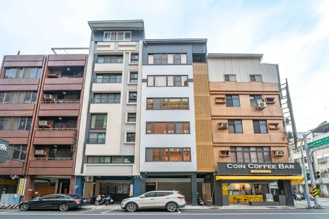 Tsum Chill /near the Second Art Museum and Chihkan Tower Business District