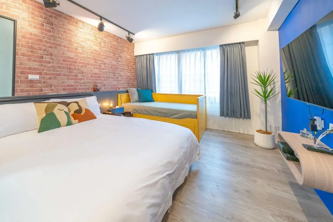 Tsum Chill /near the Second Art Museum and Chihkan Tower Business District