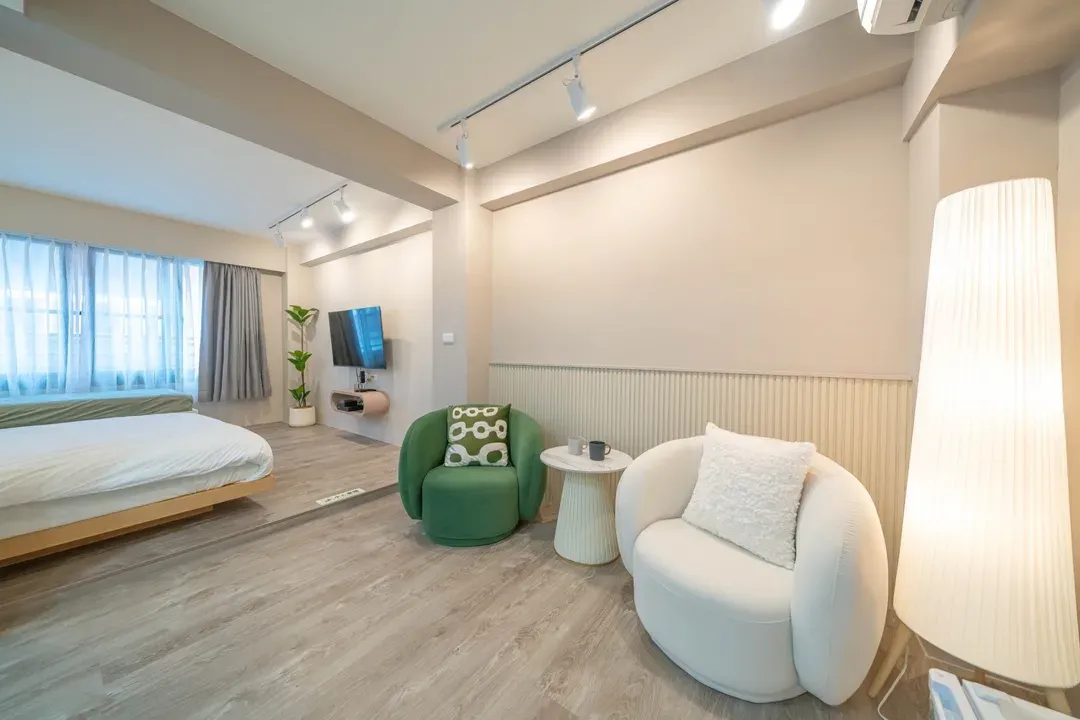 Tsum Chill /near the Second Art Museum and Chihkan Tower Business District