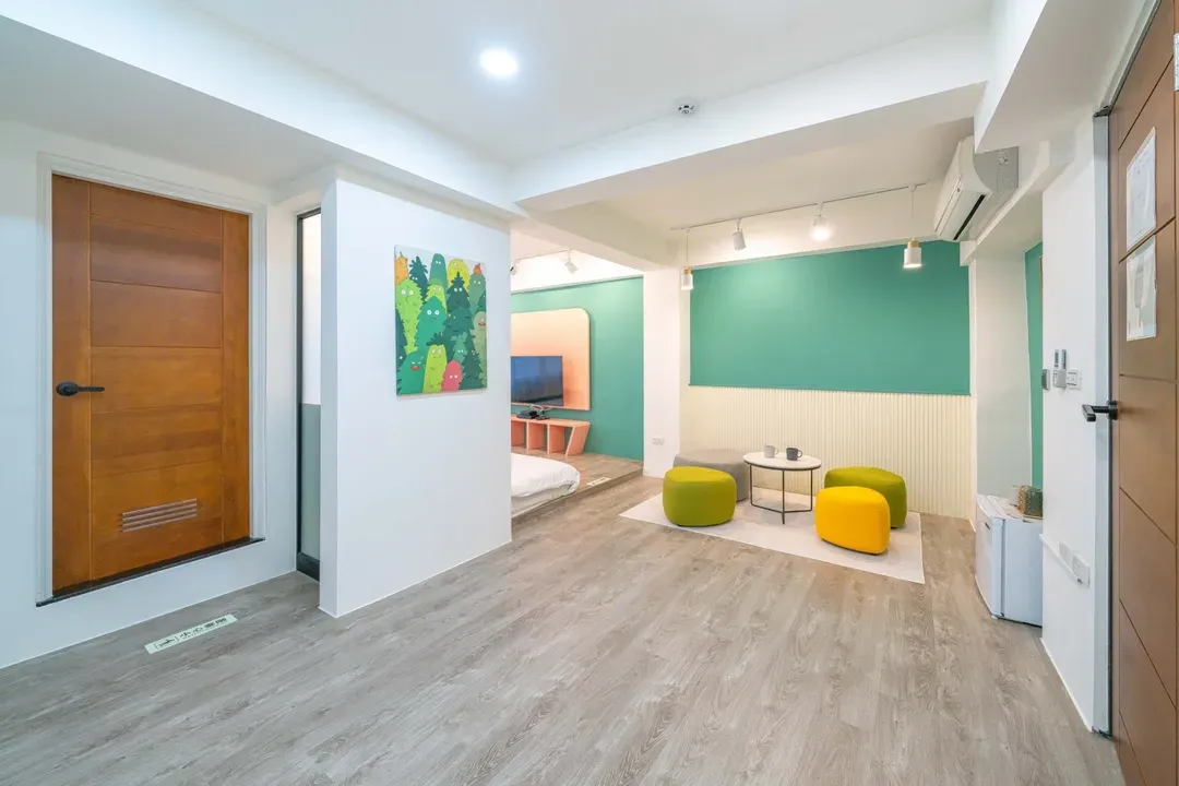 Tsum Chill /near the Second Art Museum and Chihkan Tower Business District