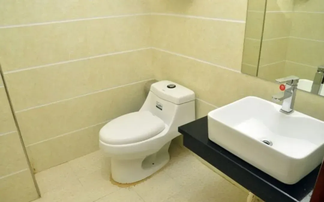 Bathroom sink