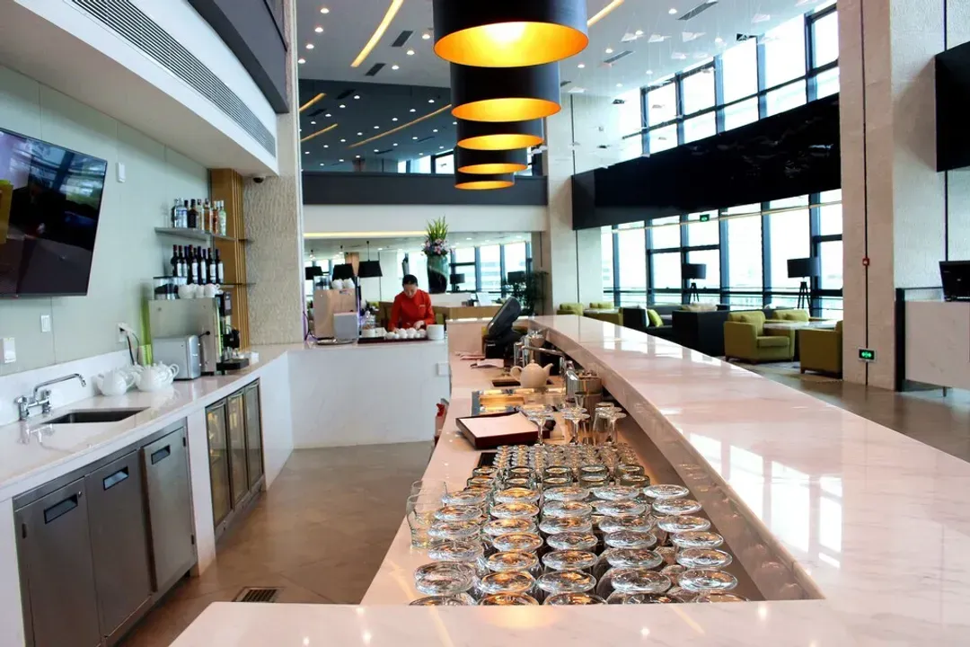 Lobby lounge